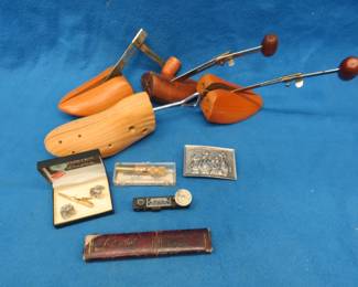 Lot 344. Solingen folding razor, key chain tear gas dispenser (unloaded), Hugo Meyer pocket range finder, and more
