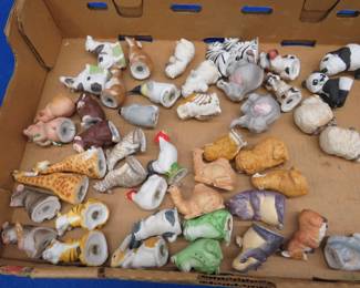 Lot 24. 28 sets of salt and pepper shakers