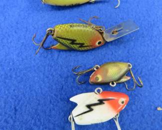 Lot 478. 4 Heddon Sonics 1 1/8" to 2"