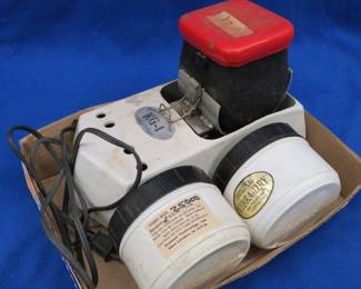Lot 59. KG-1 Micro-Sonic vibrating polisher with extra media