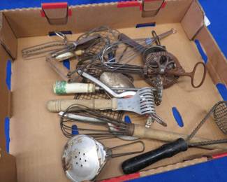 Lot 459. Vintage kitchenware