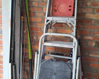 LADDERS AND FROND CUTTER