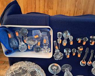 COLLECTION OF GLASS AND  STOPPERS