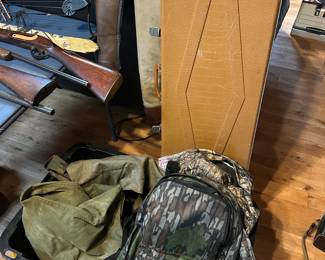 Hunting Equipment and Vintage Weapons
