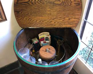 Barrel bar