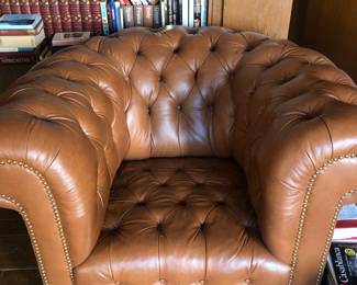 Great tufted leather chair