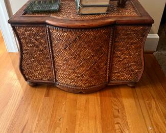 Wicker trunk