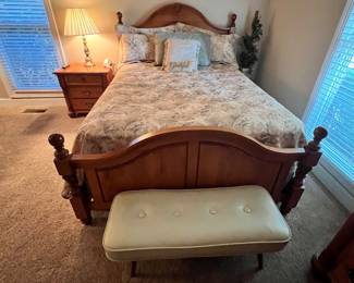 Oak bed