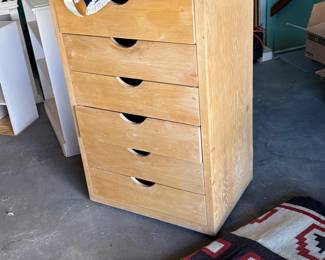Walk In Closet Chest