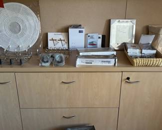 Modern Housewares 
