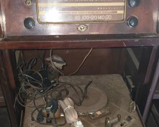 Turn Table in Radio