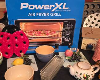 NewcAir Fryer Grill - Kitchen Items