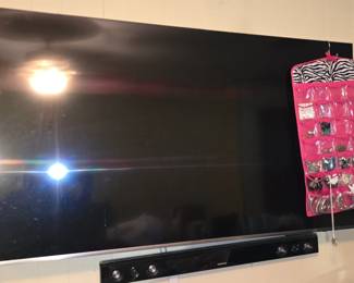 70"'TV
