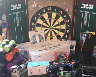 Dart Board - Brand New - Camaras