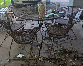 Patio Table with 6 Chairs