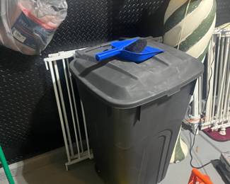 Trash can, tools