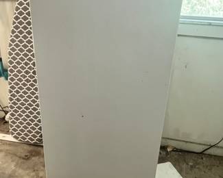 KENMORE UPRIGHT FREEZER