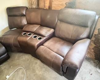 SUPER NICE RECLINING SECTIONAL!