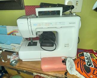 VERY NICE KENMORE SEWING MACHINE