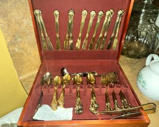 SET OF GODINGER GOLD-TONE FLATWARE