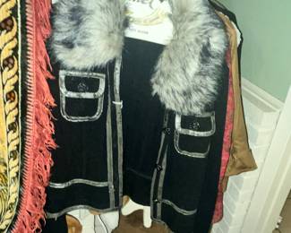 JACKET w/ FUR COLLAR