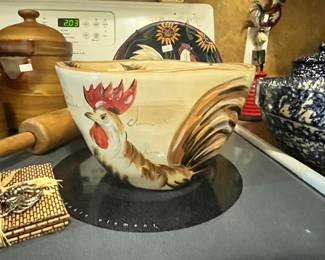 HAND PAINTED "ROMALO ROOSTER" BOWL