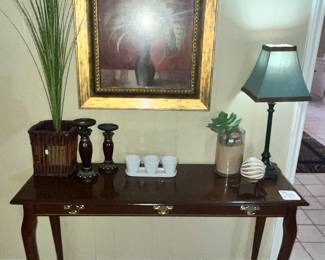 ENTRY TABLE & ONE OF A PAIR OF MATCHING FRAMED PRINTS!