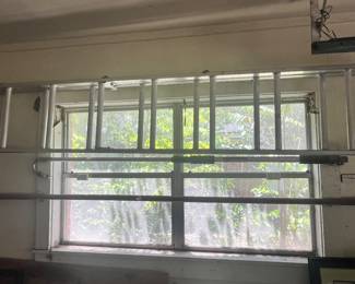 EXTENSION LADDER