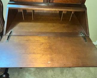 DROP-FRONT DESK