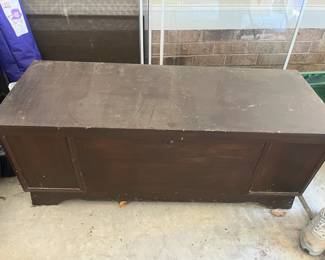 MC Lane Cedar Chest