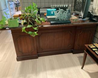 Kimball Mahogany 6 ft executive desk