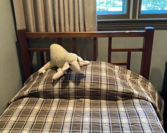 Single Arts & Crafts Style bed