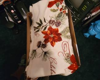 Christmas towels (looks like never used)