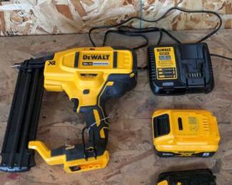DeWALT 18GA Brad Nailer
