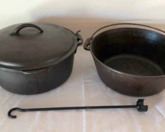CastIron Dutch Ovens