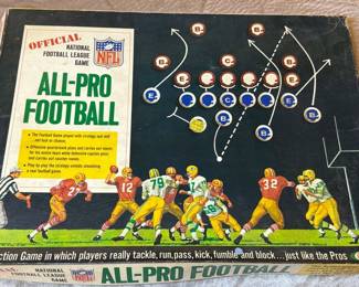 Vintage 1967 IDEAL Official NFL AllPro Football Board Game