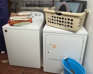 Washing Machine & Dryer 
Disconnected For Easy Transport!