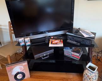 Media Unit, Records & CDs