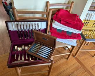 Table Linens & Cutlery 