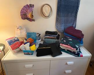 Double Dresser & Accessories