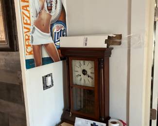 VINTAGE CLOCK