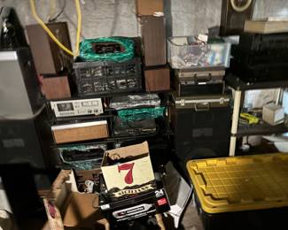 VINTAGE ELECTRONICS