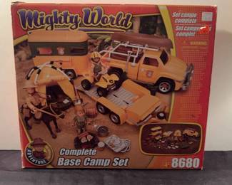 Mighty World Complete Base Camp Set
