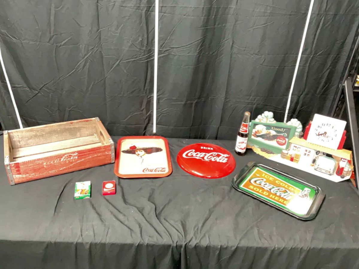 001 Vintage Coca Cola Collection