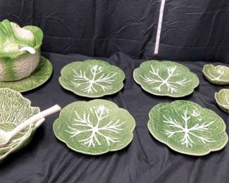 10 Piece Set of Birdallo Pinheiros Cabbage Green John Buck Tureen