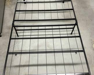 Zinus Mattress Foundation Bedframe