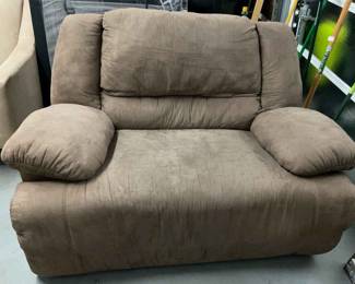 Ashley Furniture Oversized Recliner