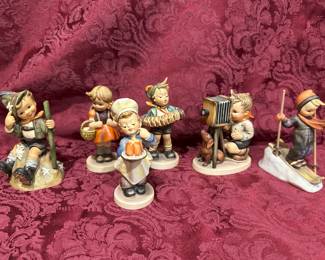 HUMMEL Figurines