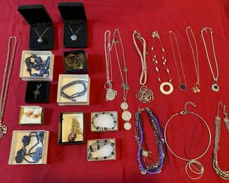Vintage & Fashion Necklaces