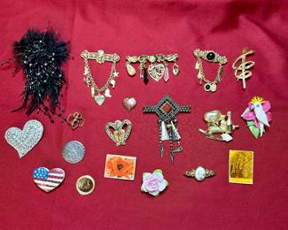 Vintage & Fashion Pins/Brooches